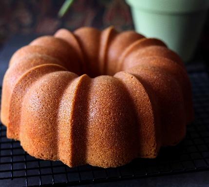 Gourmet Traditional Pound Cake — Classic Southern Indulgence